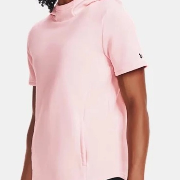 Women's UA Short Sleeve Hoodie
Under Armour - Picture 1 of 9